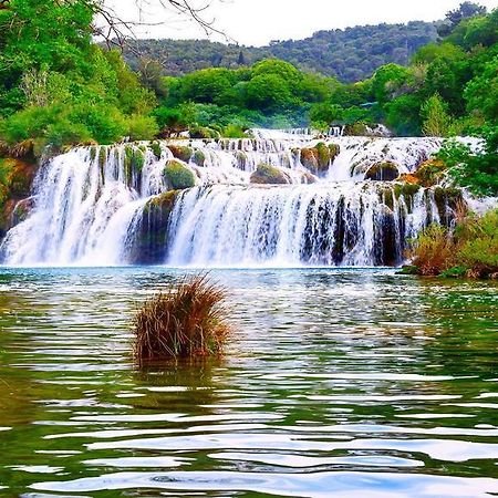 Hotel Matanovi Dvori-Krka National Park Lozovac Exterior foto